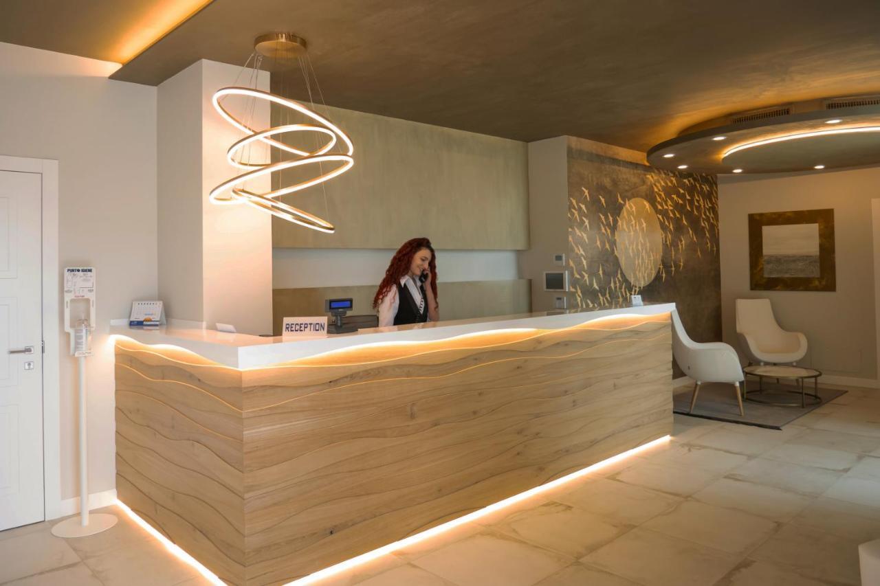 La Perla Hotel Camerano Kültér fotó