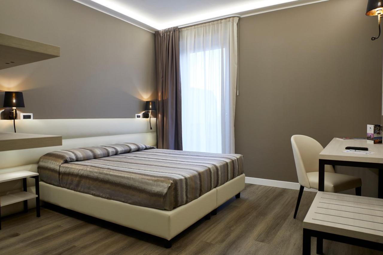 La Perla Hotel Camerano Kültér fotó