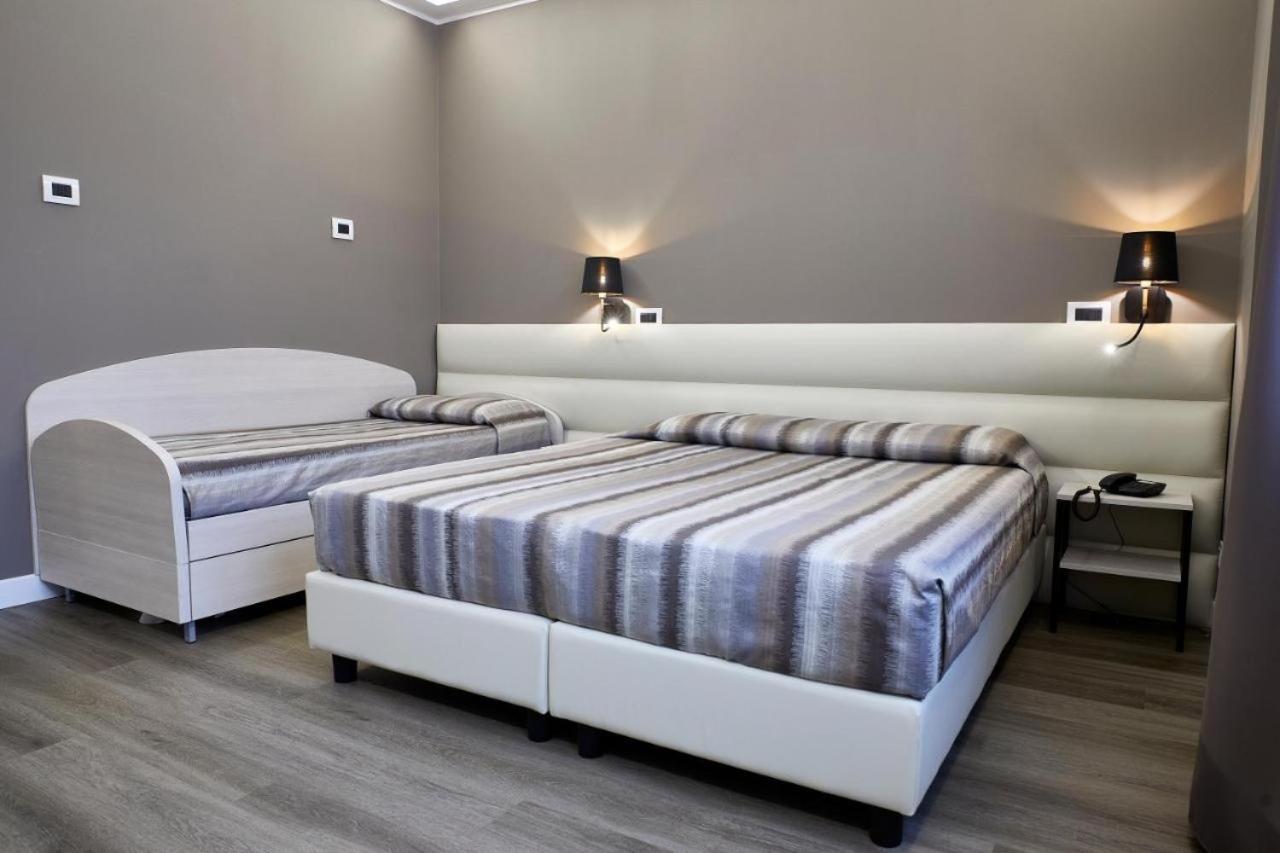 La Perla Hotel Camerano Kültér fotó